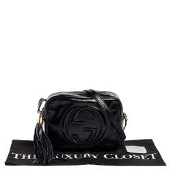 مملوكة مسبقًا حقيبة كروس غوتشي سوهو ديسكو جلد أسود لامع صغيرة 