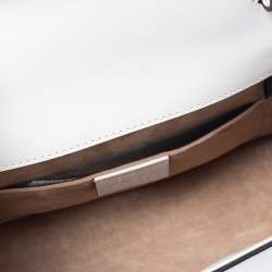 مملوكة مسبقًا حقيبة غوتشي "سيلفي" جلد كريمي يد علوية سلسلة ويب صغيرة