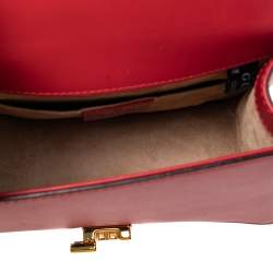 مملوكة مسبقًا حقيبة كروس غوتشي ويب ميني سيلفي جلد أحمر صغيرة بسلسلة