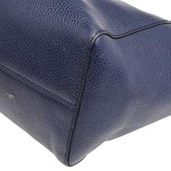 مملوكة مسبقًا Gucci Navy Blue Leather Swing Tote