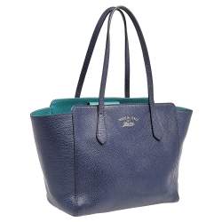 مملوكة مسبقًا Gucci Navy Blue Leather Swing Tote