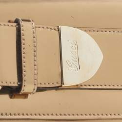مملوكة مسبقًا Gucci Gold Leather Lady Buckle Clutch