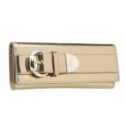 مملوكة مسبقًا Gucci Gold Leather Lady Buckle Clutch