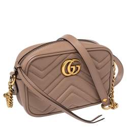 مملوكة مسبقًا حقيبة كاميرا كروس غوتشي مارمونت جي جي جلد مبطن بيج