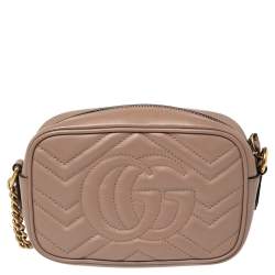 مملوكة مسبقًا حقيبة كاميرا كروس غوتشي مارمونت جي جي جلد مبطن بيج