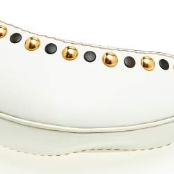مملوكة مسبقًا حقيبة هوبو غوتشي بابوسكا جلد أبيض مرصعة قلب