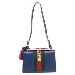 مملوكة مسبقًا Gucci Blue Leather Small Web Chain Sylvie Shoulder Bag