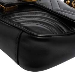 مملوكة مسبقًا Gucci Black Matelassé Leather Mini GG Marmont Shoulder Bag
