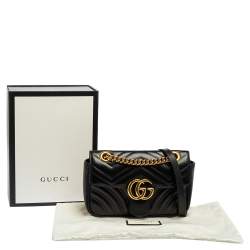 مملوكة مسبقًا Gucci Black Matelassé Leather Mini GG Marmont Shoulder Bag