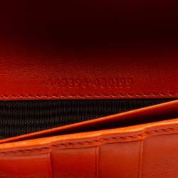 مملوكة مسبقًا محفظة كونتيننتال غوتشي جلد مايكروغوتشيسيما برتقالي ثلاثية الطي