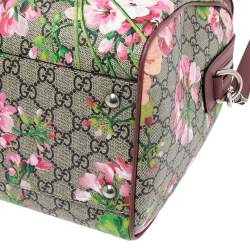 مملوكة مسبقًا Gucci Pink/Beige GG Supreme Canvas Medium Blooms Boston Bag