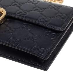 مملوكة مسبقًا Gucci Black Guccissima Leather GG Wallet On Chain