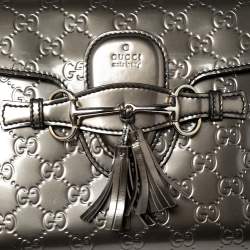 مملوكة مسبقًا Gucci Metallic Guccissima Patent Leather Medium Emily Chain Shoulder Bag