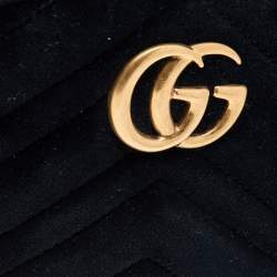 Pre Owned Gucci Black Matelassé Velvet GG Marmont Belt Bag