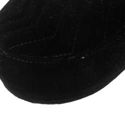 Pre Owned Gucci Black Matelassé Velvet GG Marmont Belt Bag