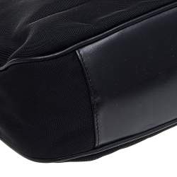 Pre Owned Gucci Black Nylon and Leather Bamboo Handle Hobo