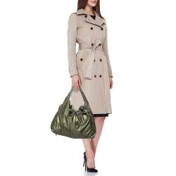 مملوكة مسبقًا حقيبة هوبو غوتشي هيستيريا جلد أخضر ميتالك