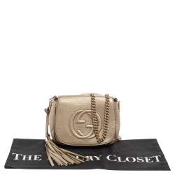 Pre Owned Gucci Metallic Beige Leather Soho Chain Crossbody Bag