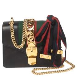 Pre Owned حقيبة كروس غوتشي سيلفي جلد أسود بنمط ويب بسلسلة صغيرة