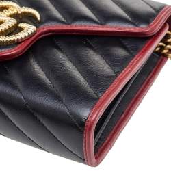 مملوكة مسبقًا Gucci Black/Red Leather GG Marmont Torchon Wallet On Chain