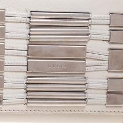 مملوكة مسبقًا Gucci White Leather Studded Long Clutch