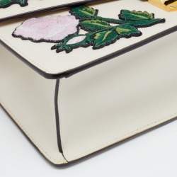 مملوكة مسبقًا حقيبة كتف غوتشي سيلفي جلد أوف وايت صغيرة