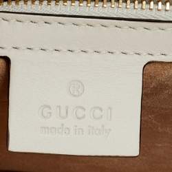 مملوكة مسبقًا حقيبة كتف غوتشي سيلفي جلد أوف وايت صغيرة