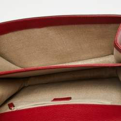 مملوكة مسبقًا حقيبة كروس غوتشي دولار جلد حمراء بسلسلة وشعار جي متشابك