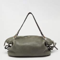 Pre Owned Gucci Grey Leather Medium Bamboo Bar Shoulder Bag