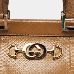 مملوكة مسبقًا حقيبة يد توتس غوتشي زومي جلد ثعبان بني كاراميل متوسطة