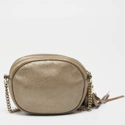 Pre Owned حقيبة كروس غوتشي ميني سوهو ديسكو جلد ميتالك بيج بسلسلة