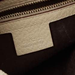 مملوكة مسبقًا Gucci Off White Leather Bamboo Ring Half Moon Hobo