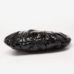 مملوكة مسبقًا Gucci Black Patent Leather Large Hysteria Hobo