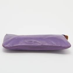 مملوكة مسبقًا حقيبة كلتش غوتشي جلد بنفسجي بحمالة معصم