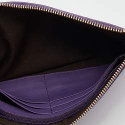 مملوكة مسبقًا حقيبة كلتش غوتشي جلد بنفسجي بحمالة معصم