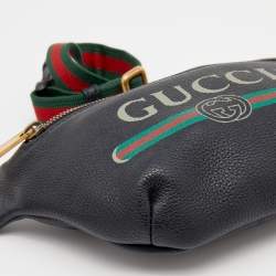 Pre Owned Gucci Black Pebbled Leather Small Logo Web Belt Bag