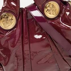 مملوكة مسبقًا حقيبة هوبو غوتشي هيستريا جلد بنفسجي لامع