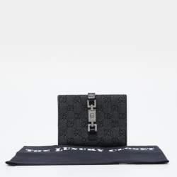 Pre Owned Gucci Black GG Canvas Canvas Piston Lock Compact Wallet