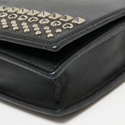 مملوكة مسبقًا محفظة غوتشي جلد أسود مرصع بسلسلة