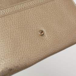 Pre Owned Gucci Metallic Beige Leather Soho Flap Continental Wallet