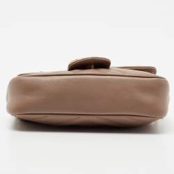 مملوكة مسبقًا حقيبة كتف غوتشي جي جي مارمونت جلد ماتيلاس بيج صغيرة جداً