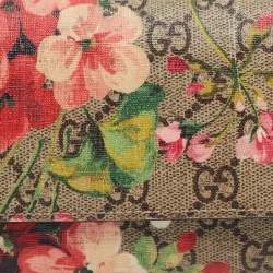 مملوكة مسبقًا محفظة كونتيننتال غوتشي كانفاس جي جي سوبريم متعدد الألوان مورد