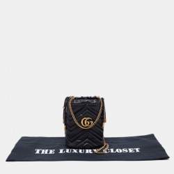 Pre Owned Gucci Black Matelassé Leather Mini GG Marmont Bucket Bag      