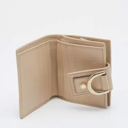مملوكة مسبقًا Gucci Beige/Brown GG Canvas And Leather Abbey D-Ring Compact Wallet