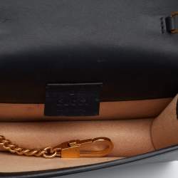 مملوكة مسبقًا حقيبة كتف غوتشي سوبر ميني سيلفي جلد أسود