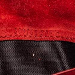 مملوكة مسبقًا محفظة كونتيننتال غوتشي نيس جلد لامع ميكروغوتشيسيما أحمر