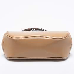 مملوكة مسبقًا حقيبة غوتشي ليدي جلد لامع بيج قفل يد علوية بامبو صغيرة 