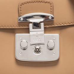 مملوكة مسبقًا حقيبة غوتشي ليدي جلد لامع بيج قفل يد علوية بامبو صغيرة 