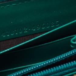 مملوكة مسبقًا محفظة كونتيننتال غوتشي جلد غوتشيسيما أخضر سحاب ملتف 