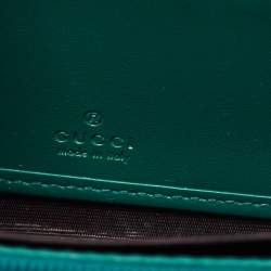 مملوكة مسبقًا محفظة كونتيننتال غوتشي جلد غوتشيسيما أخضر سحاب ملتف 